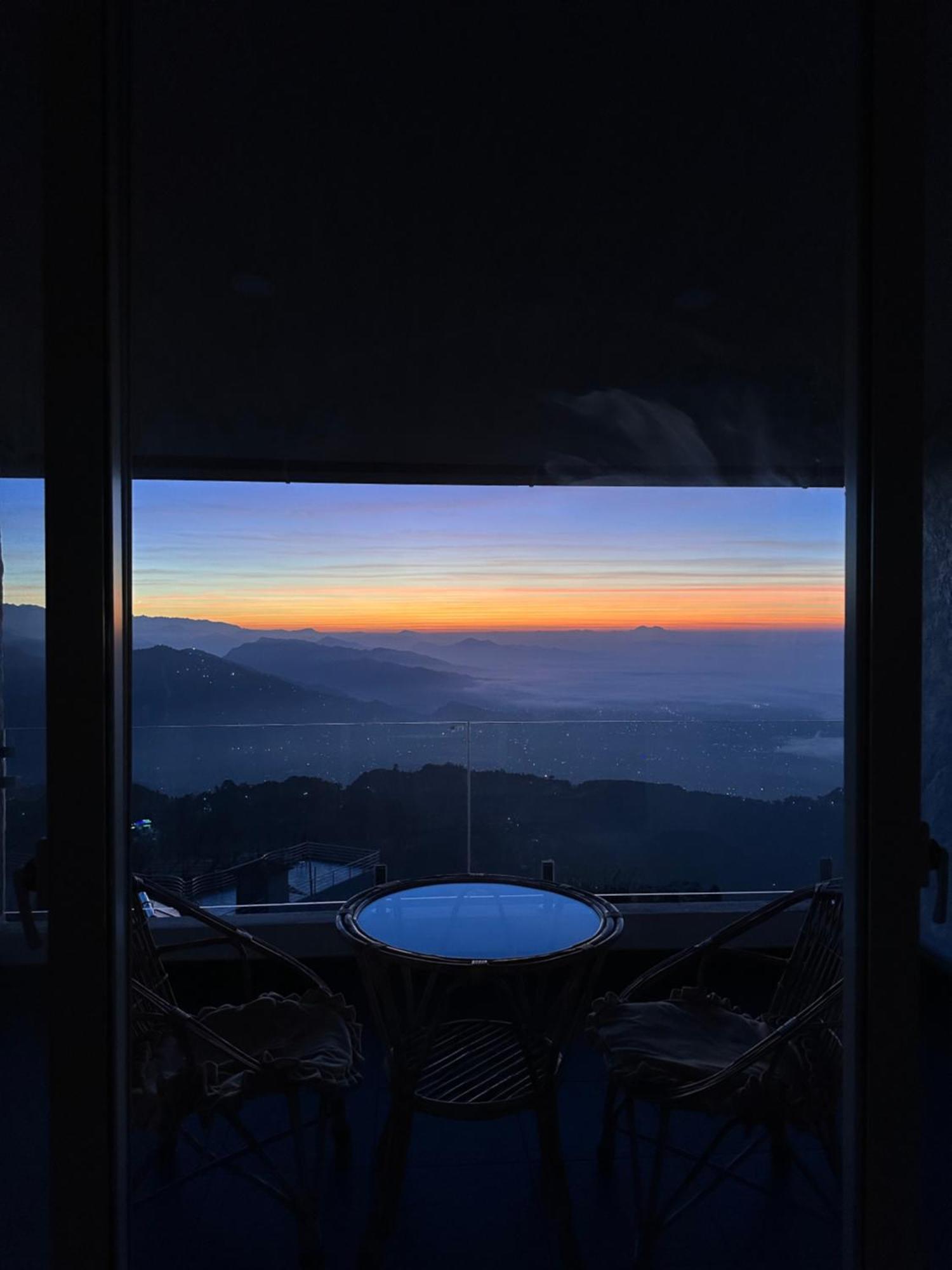 Superview Lodge Sarangkot Pokhara Exterior foto